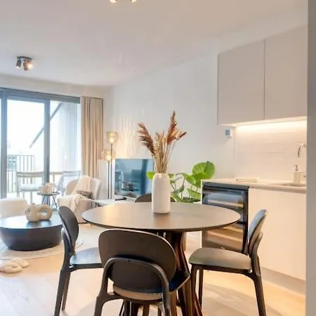 Peaceful Getaway In Appartement