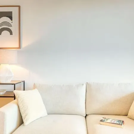 Peaceful Getaway In Apartment Ostend